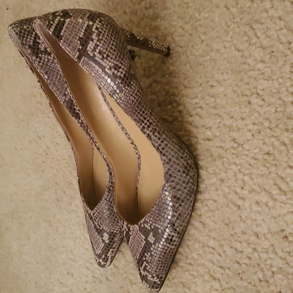 Snake Print Heels - Picture 2 of 4